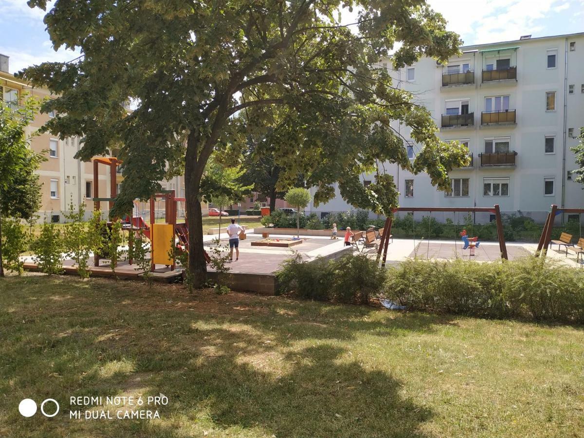 Mate Apartmanok Tiszaújváros Zewnętrze zdjęcie